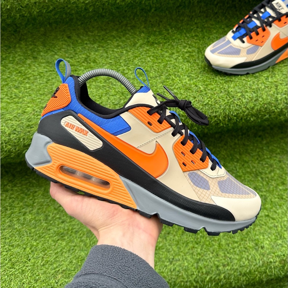 Shoes Nike Air Max 90 Drift Mowabb Men's 
Sneakers Brand New Authentic 9 US
